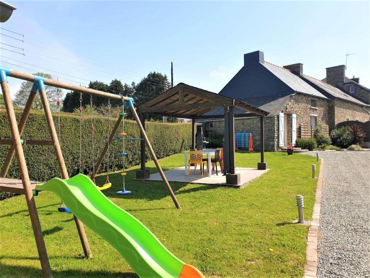 Charming Traditional 2-Bed Cottage Near Plémet Exterior photo