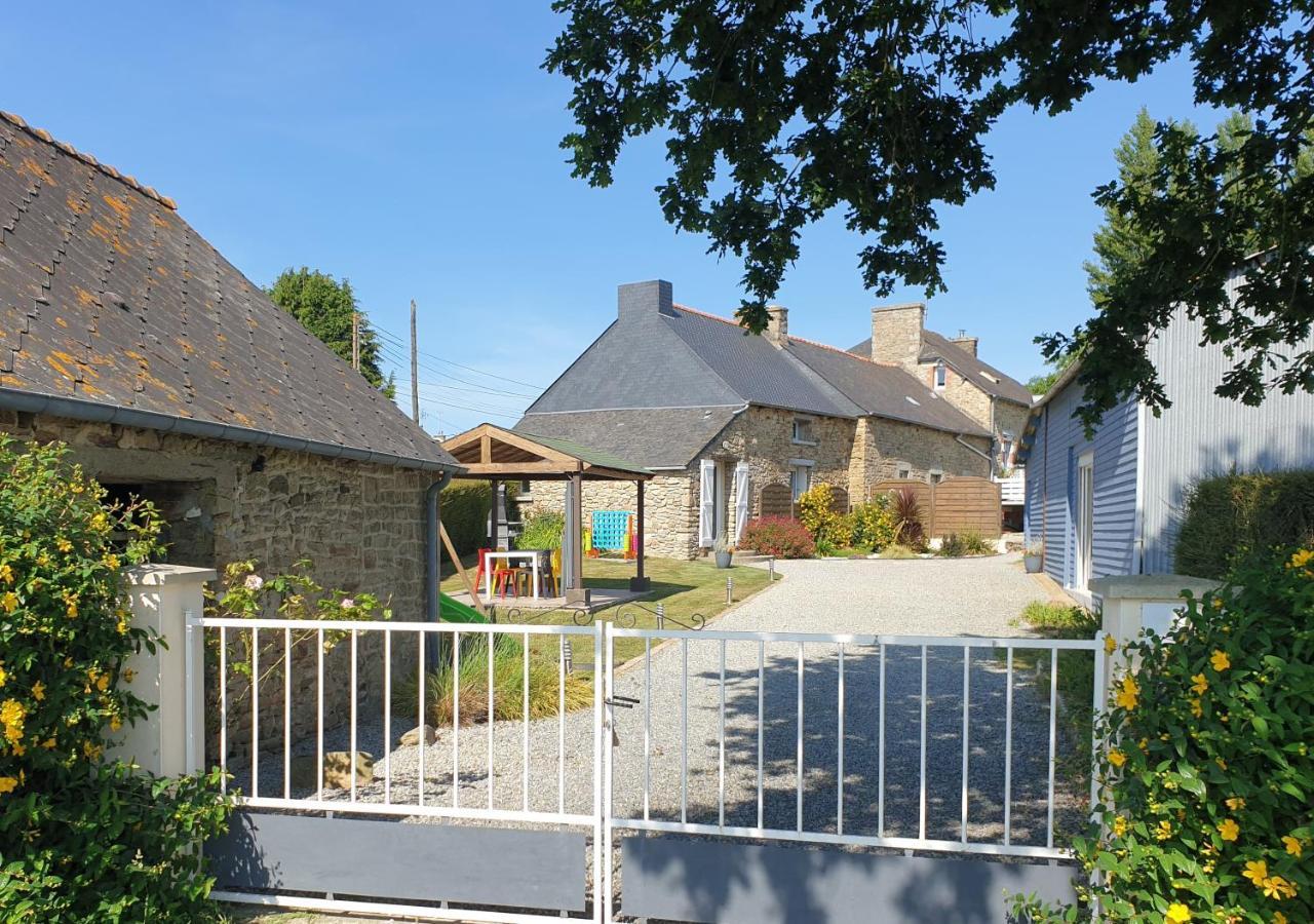 Charming Traditional 2-Bed Cottage Near Plémet Exterior photo