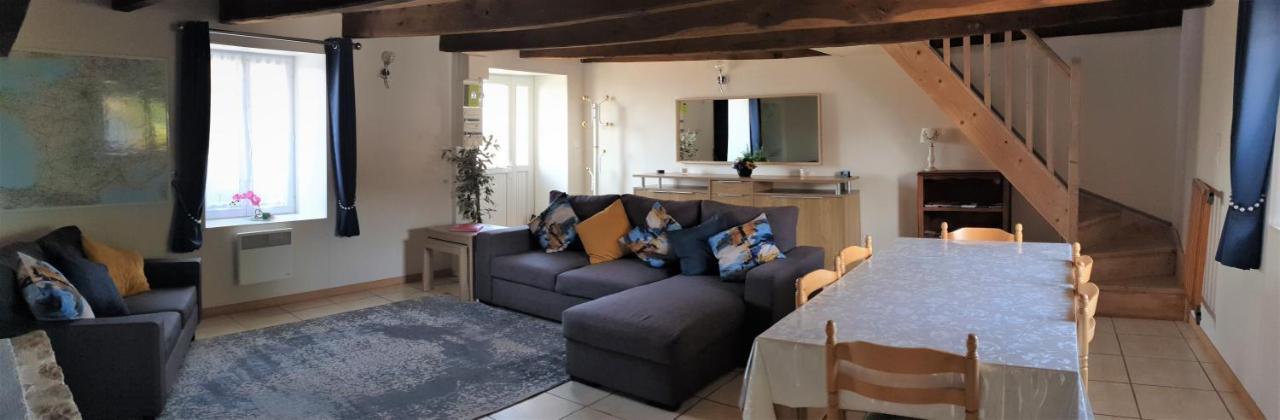 Charming Traditional 2-Bed Cottage Near Plémet Exterior photo